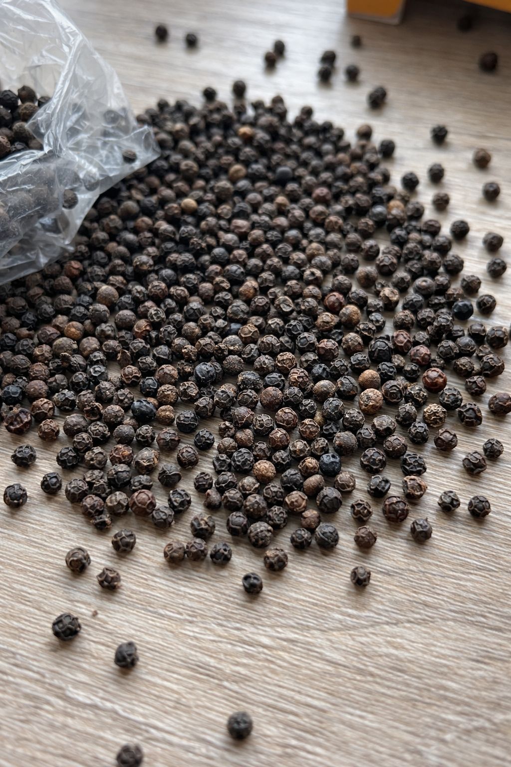 Poivre noir en grains de Madagascar – Origine sauvage & arômes intenses